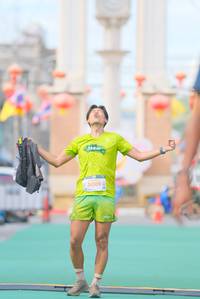 BIB: 5009
                            <button type="button" onclick="openModal(21760747)" class="btn btn-primary btn-sm float-right btn-popup" data-toggle="modal" data-target=".modal-high-quality">
                        <i class="fas fa-shopping-cart"></i> Add to Cart
                    </button>
                                            <button type="button" onclick="isThisMe(21760747, true)" class="btn btn-success btn-sm float-right btn-popup btn-isme hidden" data-toggle="tooltip" data-placement="bottom" title="นี่คือรูปของคุณใช่ไหม คลิกที่นี่เพื่อเอาเข้าอัลบั้ม">
                        <i class="fas fa-plus"></i> Add to album
                    </button>
                    <button type="button" onclick="isThisMe(21760747, false)" class="btn btn-warning btn-sm float-right btn-popup btn-isnotme hidden">
                        <i class="fas fa-ban"></i> Remove from album
                    </button>